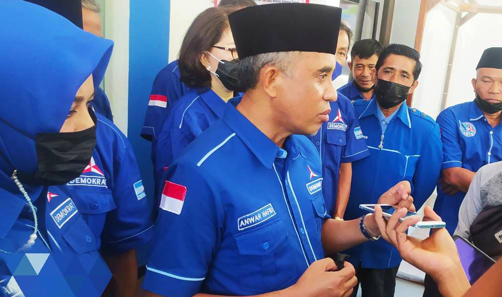 Demokrat Sulteng Tolak KLB, Anwar Hafid Serahkan Dokumen ke Kanwil Kemenkumham