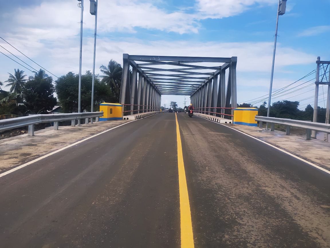 Dua bangunan jembatan Dampala