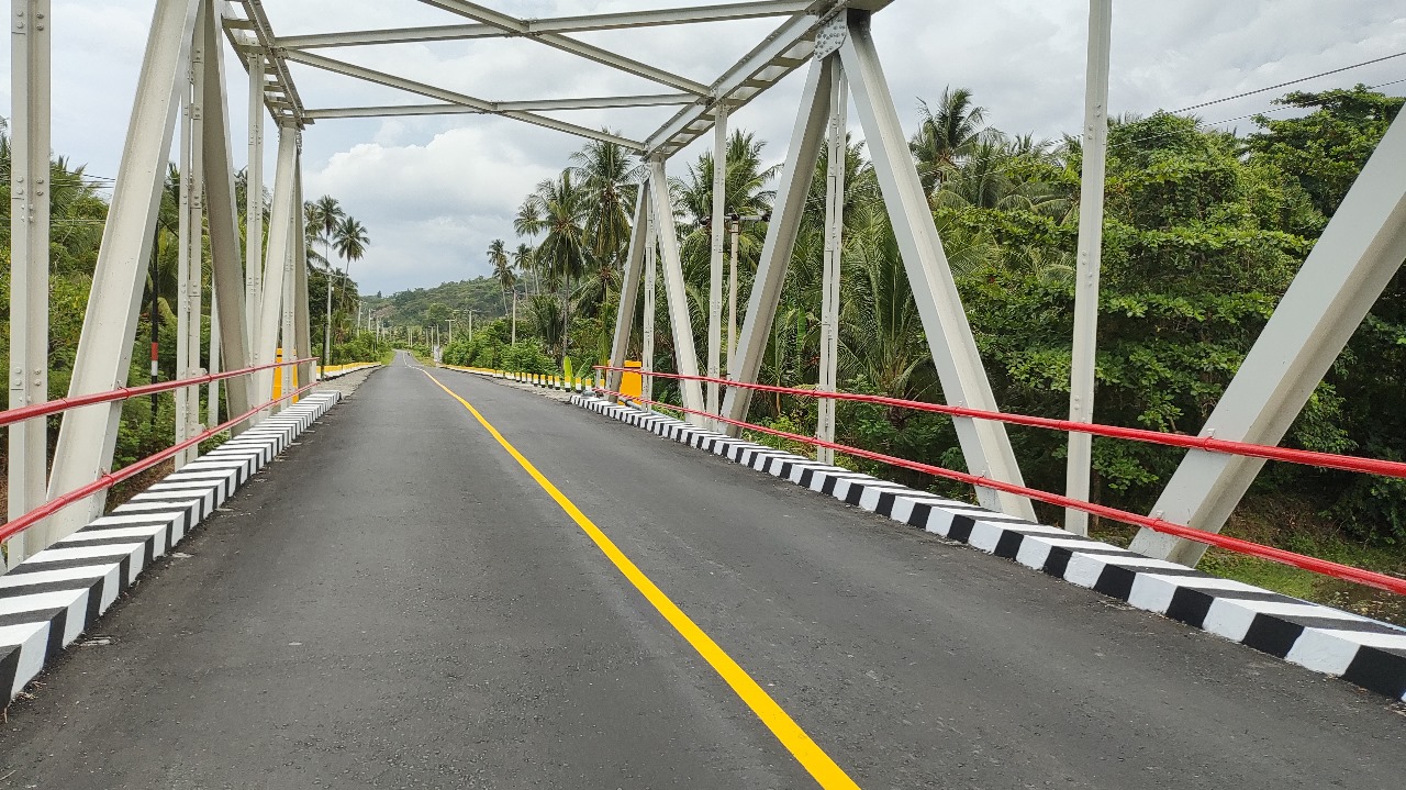 Kondisi Kemantapan Ruas Jalan Nasional Ampana Pagimana Diatas 98 Persen