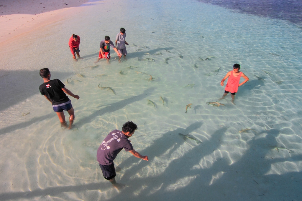 Pantai Akkarena Makassar