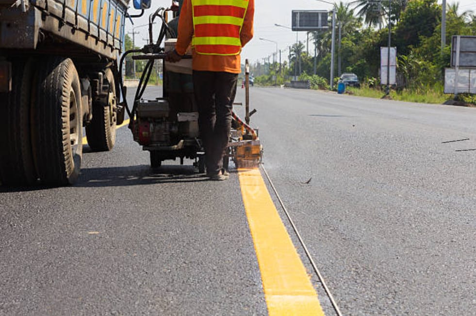 Proses Pembuatan Marka Jalan