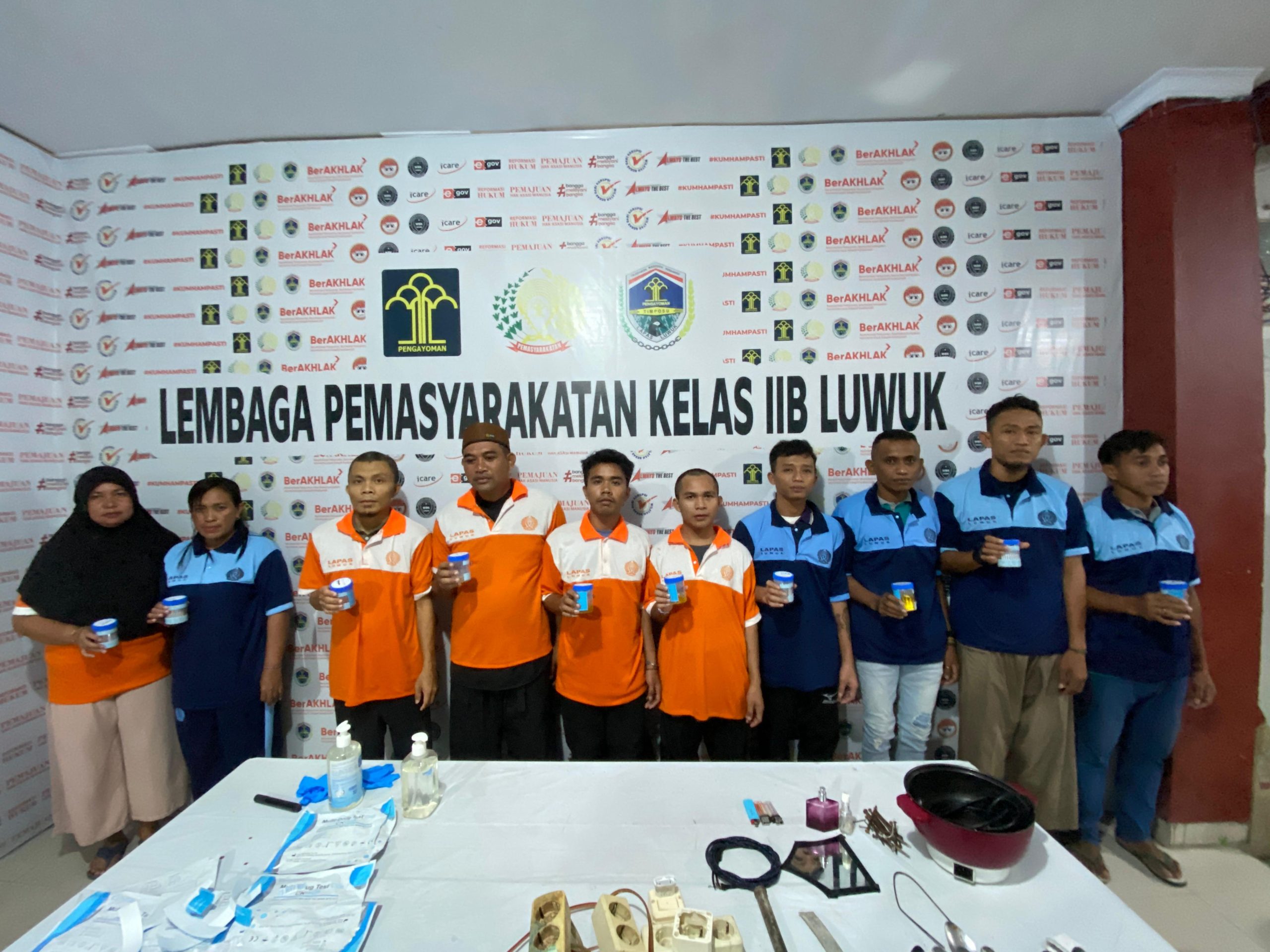 Penggeledahan Gabungan di Lapas Luwuk